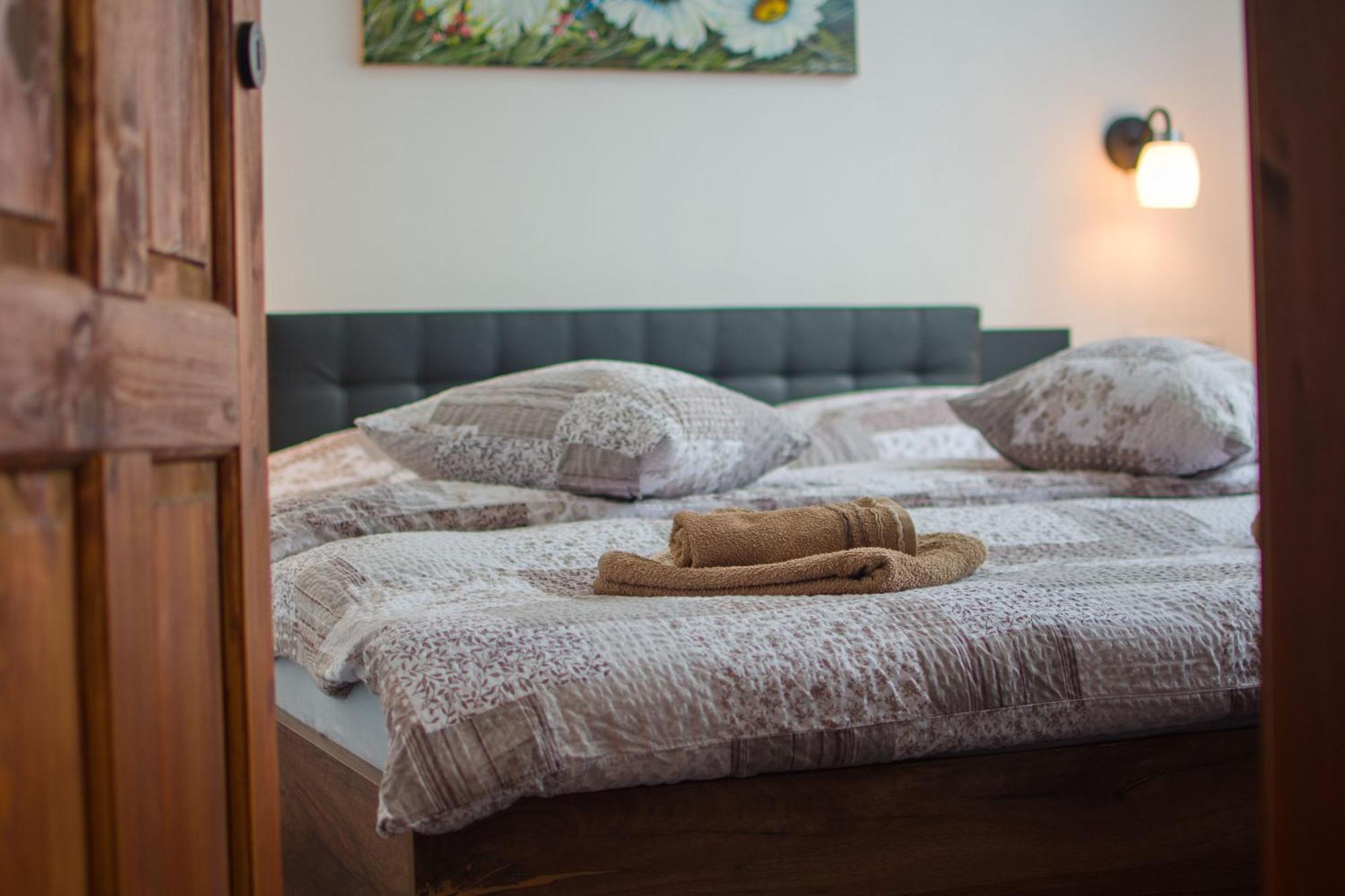 Appartement Kopretina à Cerne Udoli Extérieur photo